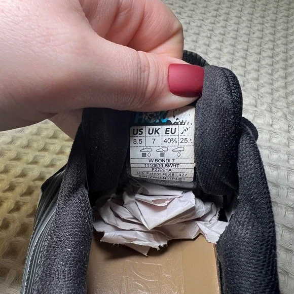 Hoka One One Bondi 7 Black White Running Shoes Womens 8.5 1110519 BWHT - Picture 8 of 10